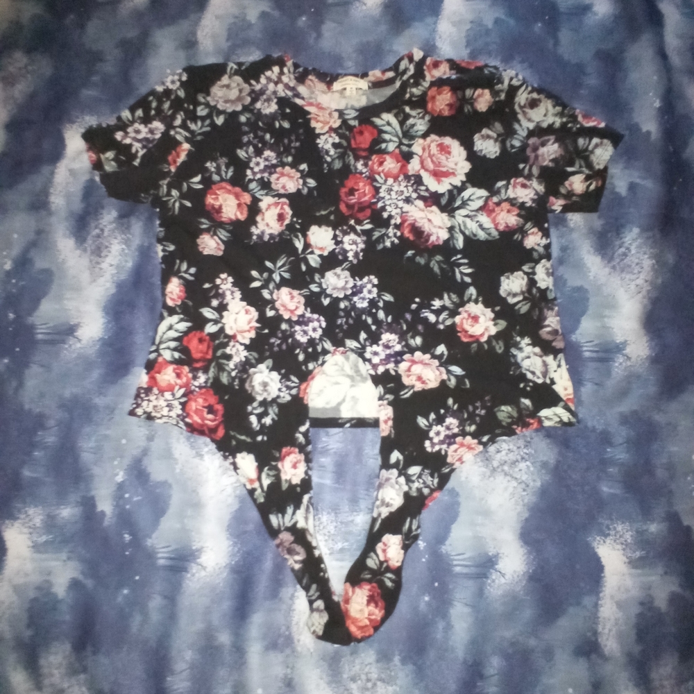 Crop top - Picture 3 of 3